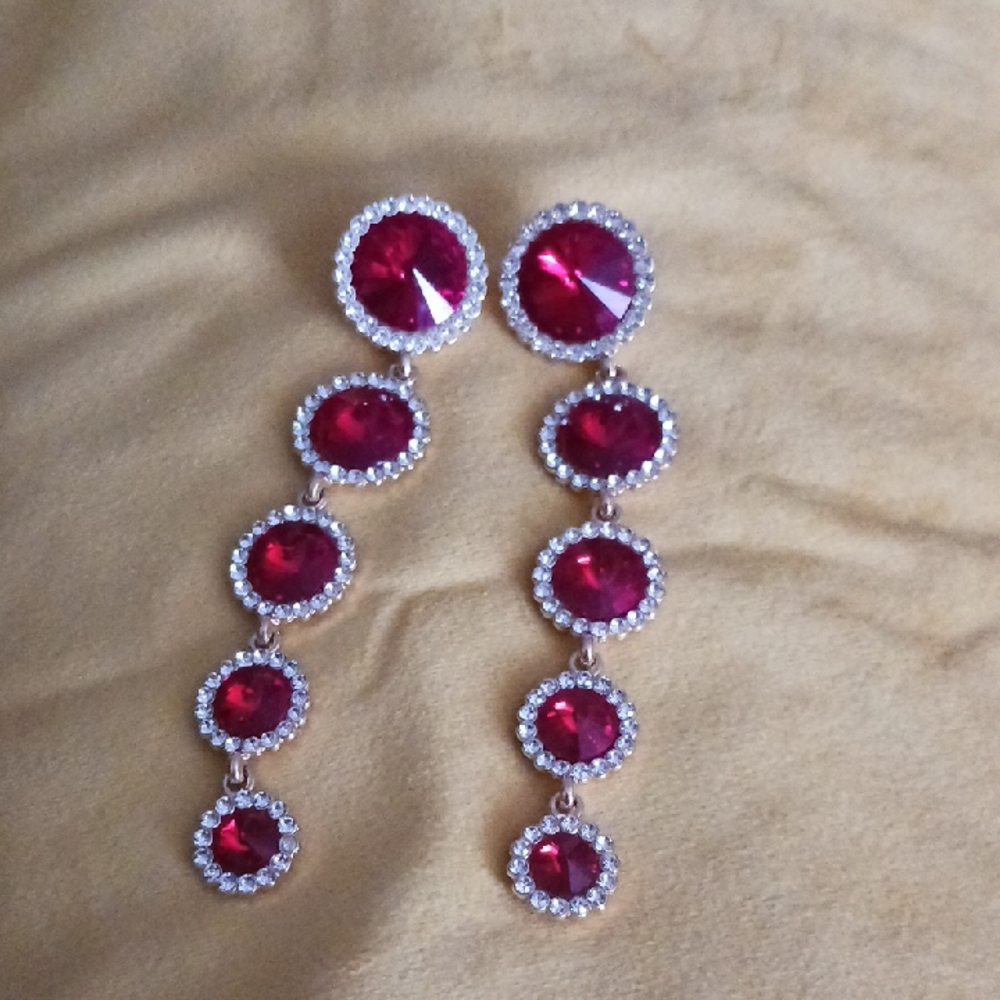 Elegant Red Dangle Earrings